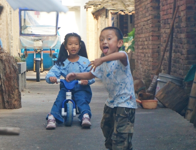小飞孩×4