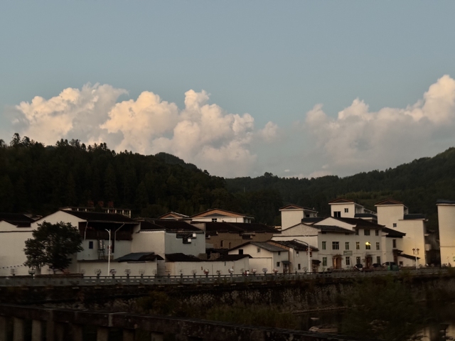 ☁️五颜六色的☁️