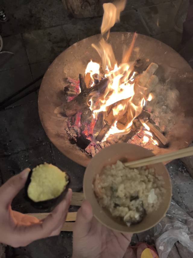 《一只手👋引来一张手》